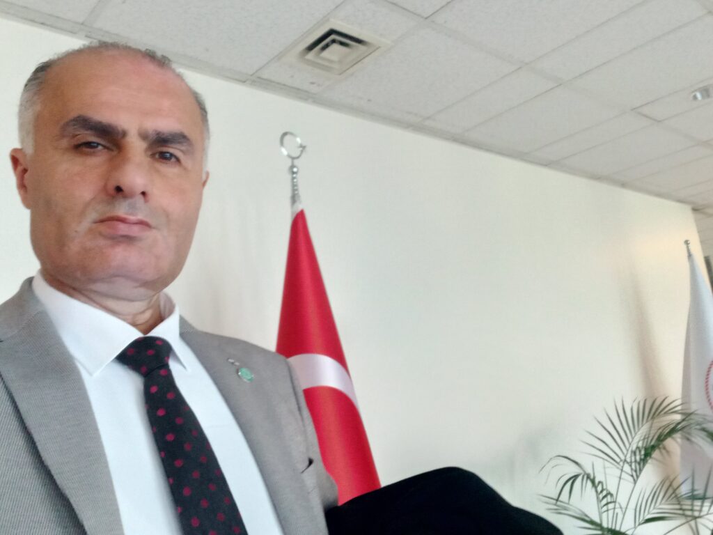 YAŞLİYA SAYGI İNSANA SAYGIDIR